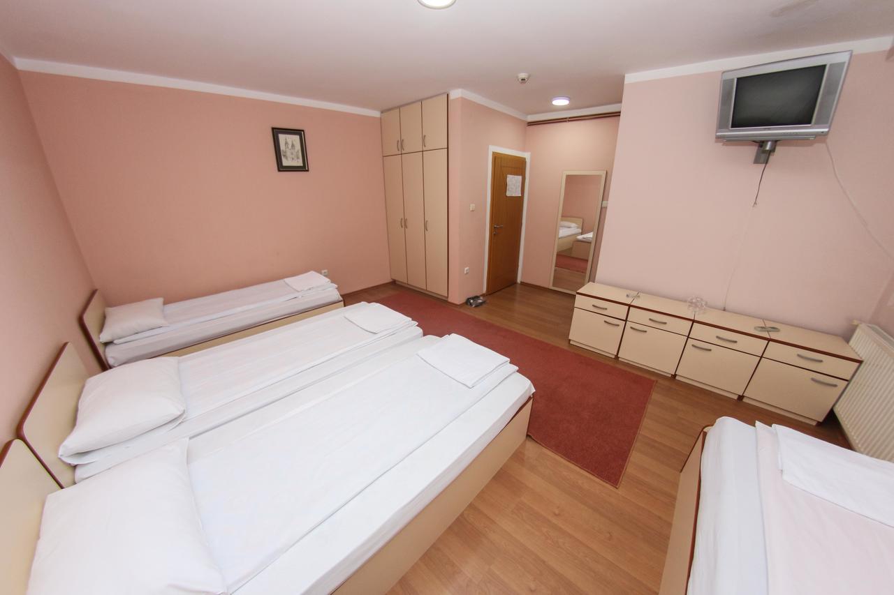 Hotel Ada - Otoka Сараево Екстериор снимка
