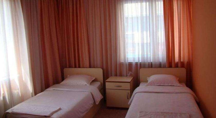 Hotel Ada - Otoka Сараево Стая снимка