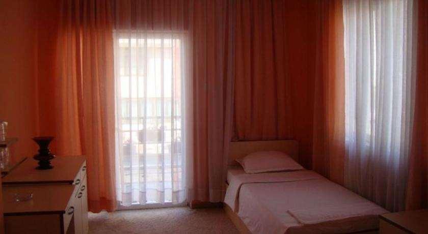 Hotel Ada - Otoka Сараево Стая снимка